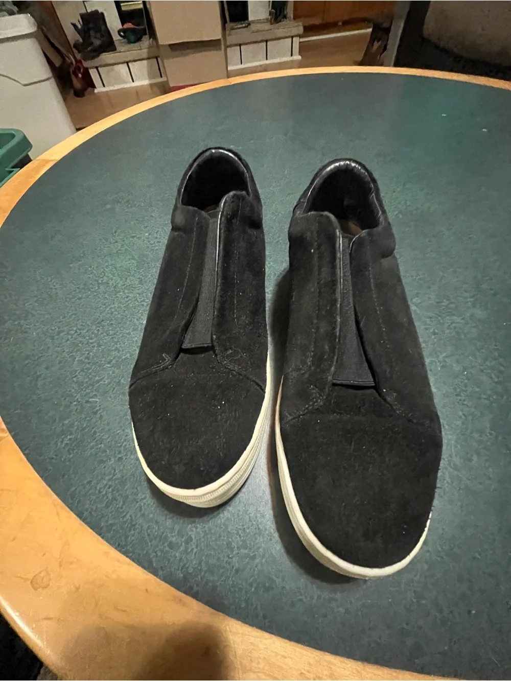 Womens 's Black Suede Slip-On Platform Sneakers.39